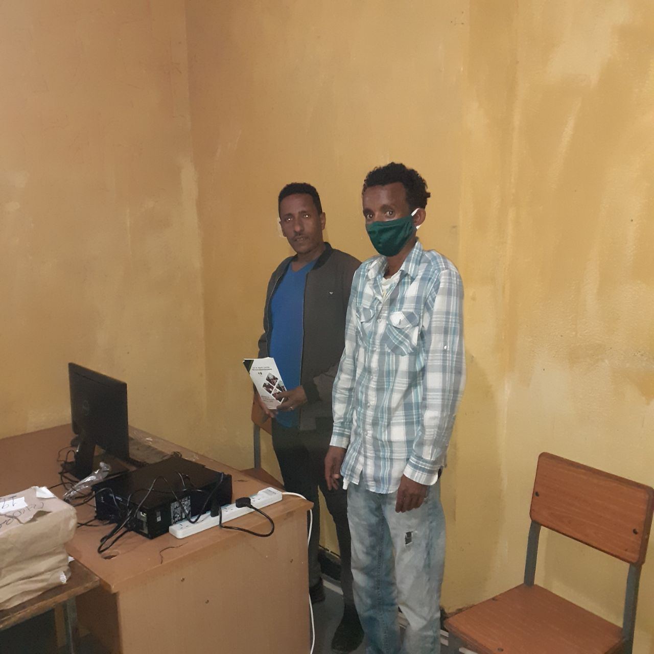 Computers Handed Over to Target Schools to Strengthen Digital Learning photo 3