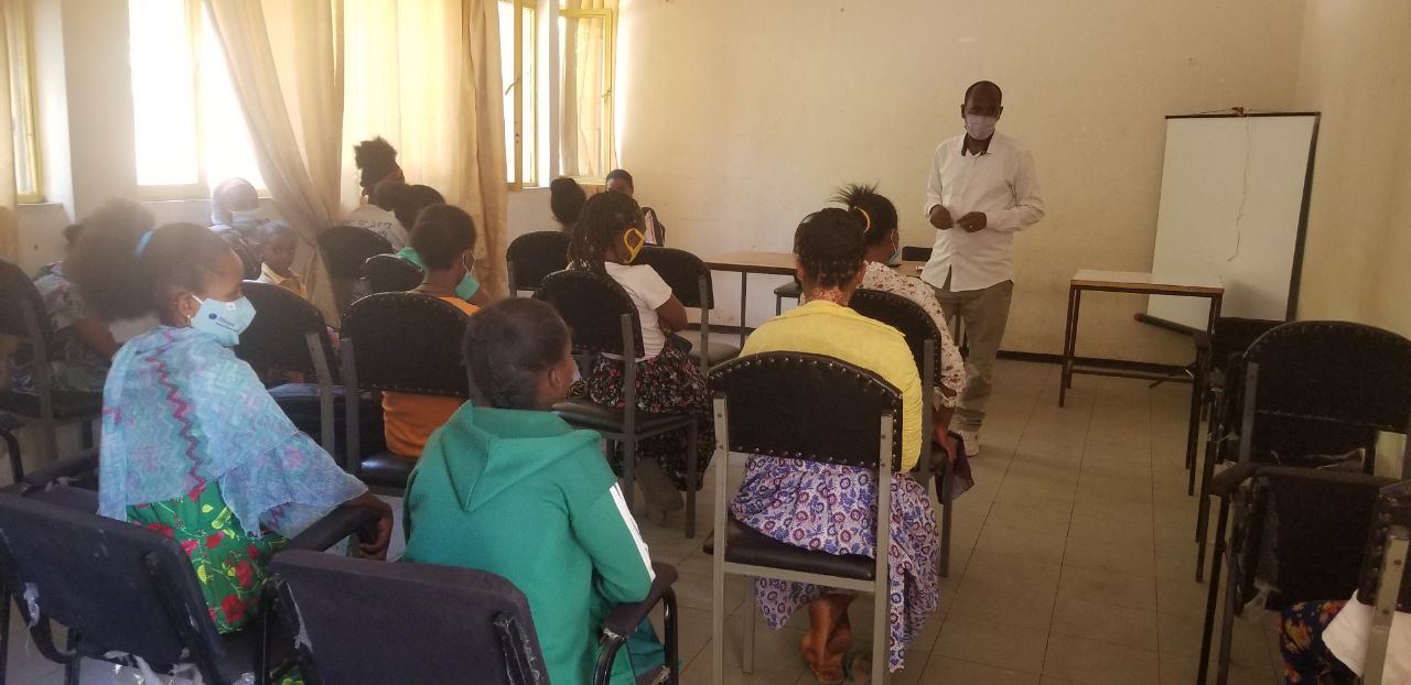 Capacity-Building Training for Women Workers Held in Bahir Dar photo 2